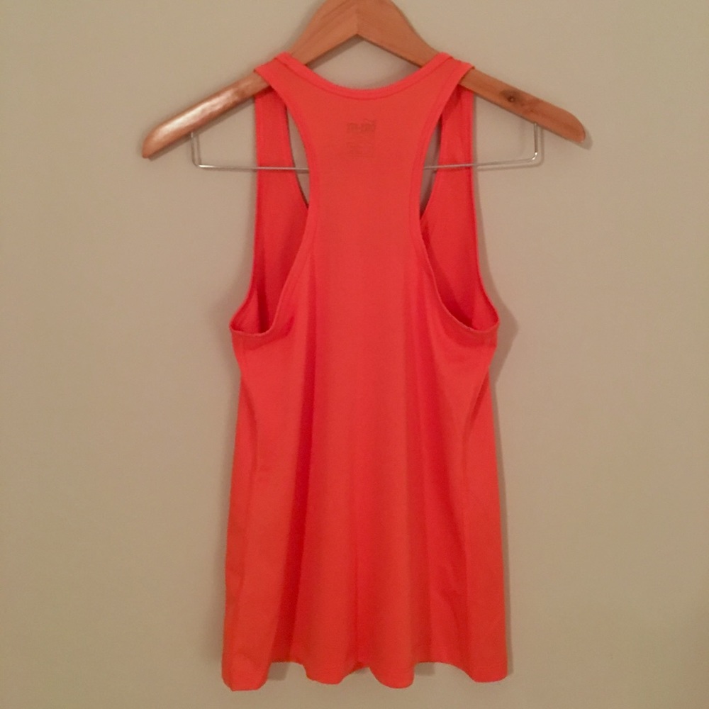 Nike Tank - Picture 2 of 4